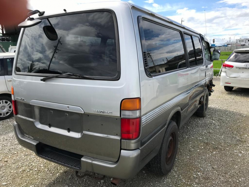 Toyota Hiace Van