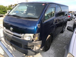 ToyotaHiace Van